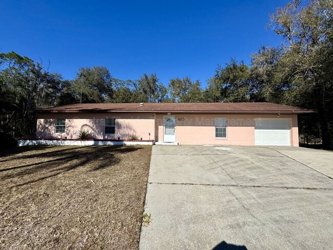 Photo - 603 Hawaiian Way