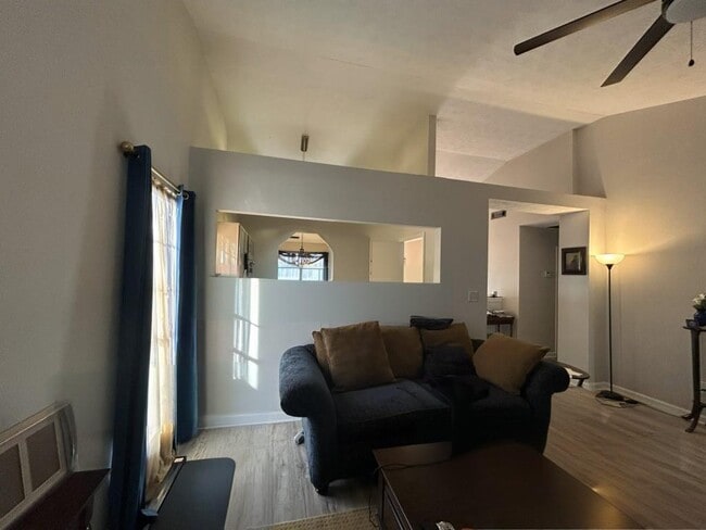 Photo - 6031 Ambassador Dr