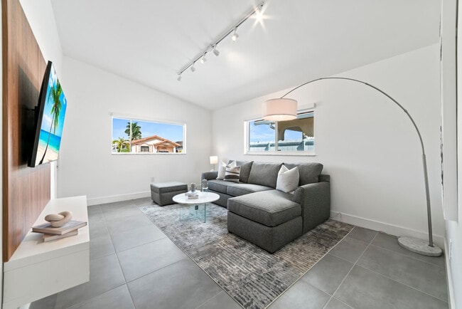 Building Photo - 2776 W 71st Pl Rental