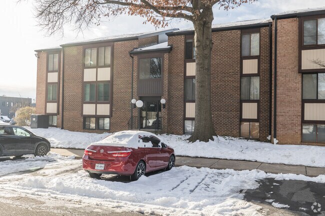 Photo - Hawthorne Village Condominiums