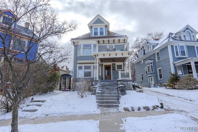 Building Photo - 507 W Delavan Ave