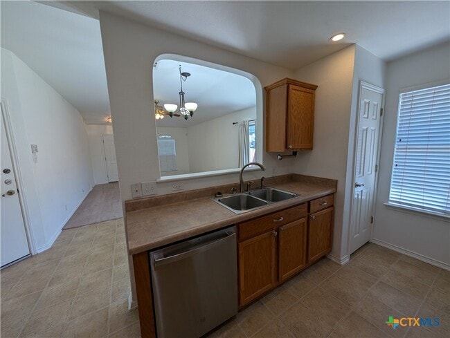 Photo - 369 Starling Creek