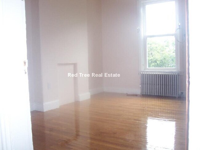 Photo - 686 Parker St Unit 2
