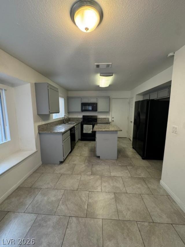1681 Duarte Dr