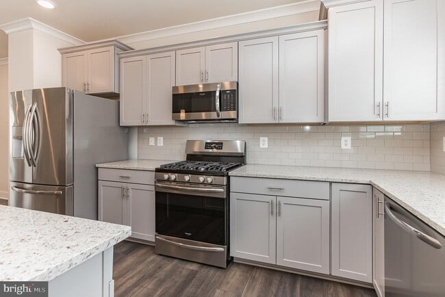 Photo - 8039 Blue Stream Dr