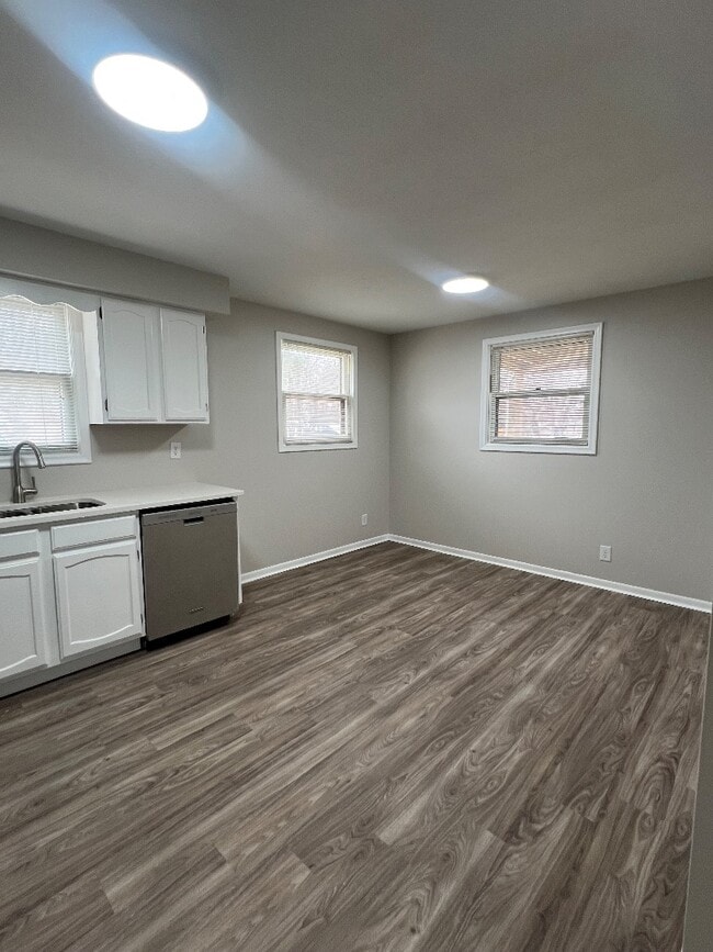 Photo - 1902 S 46th St