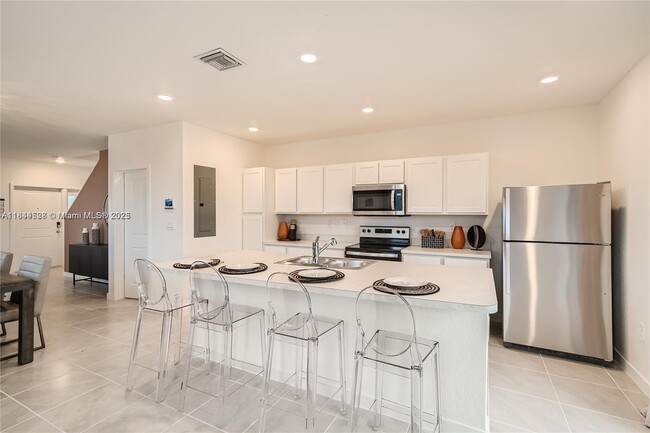 Photo - 409 NW 12th Ave
