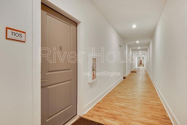 River House Apartments