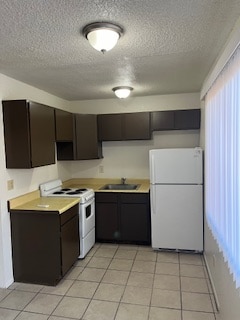 Building Photo - 3052 N Alvernon Way Rental