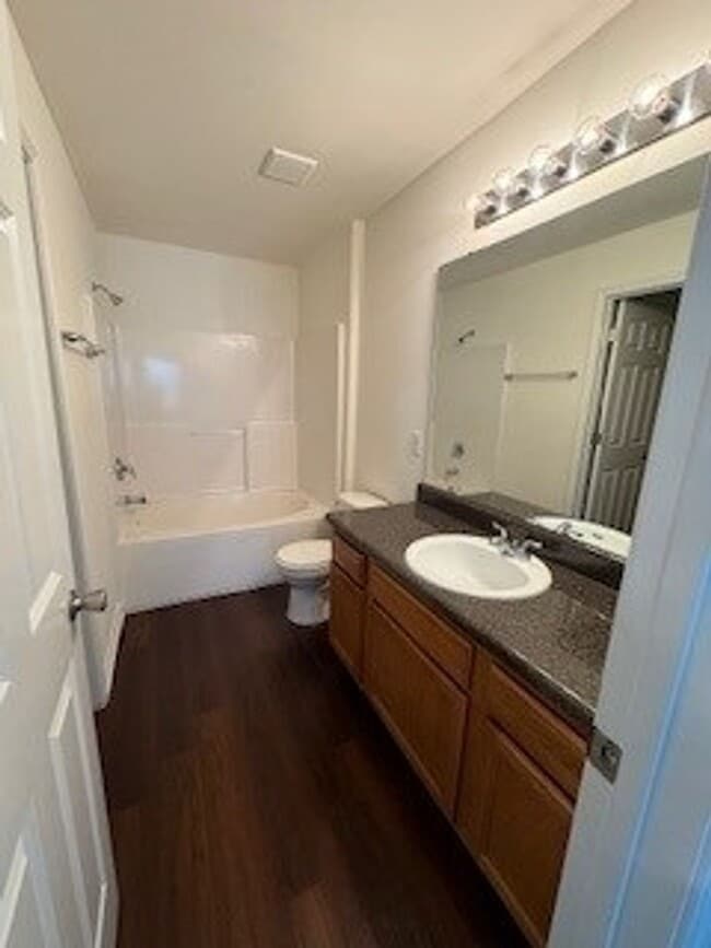 Photo - 6 Bearing Cir