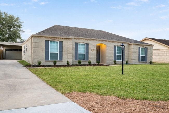 Photo - 13914 Oakwood Ln