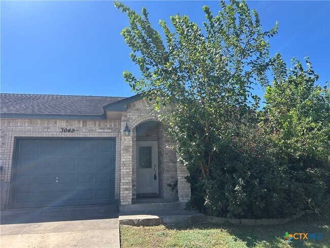 Building Photo - 3049 Pine Valley Dr Rental