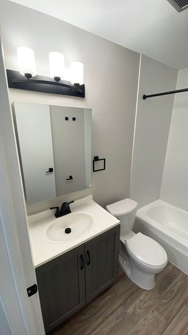 Royal Oaks Apartments