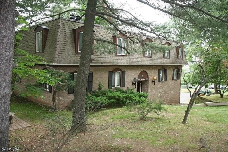 Photo - 8 N Mountain Ave