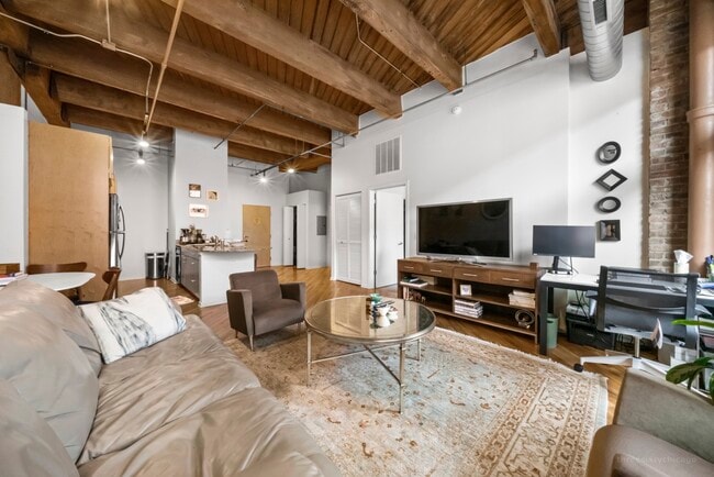 Photo - 1040 W Adams St Unit 255