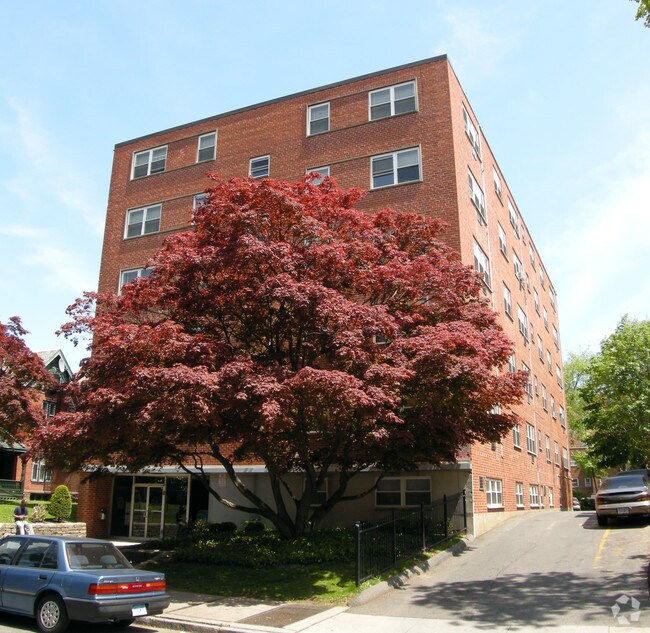 Photo - Gillette Apartments