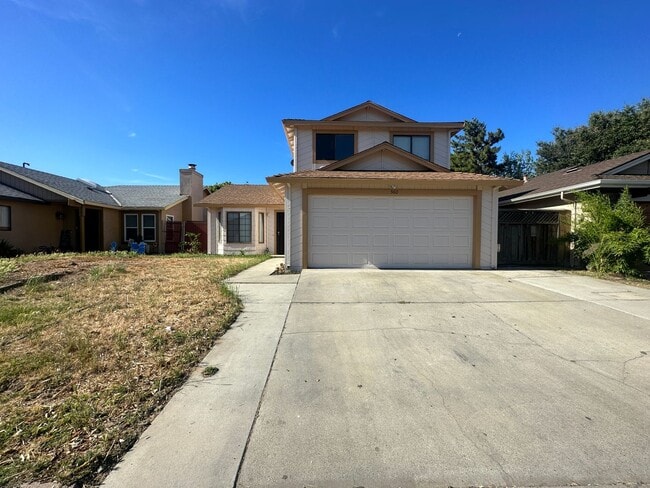 Photo - 560 Clover Dr