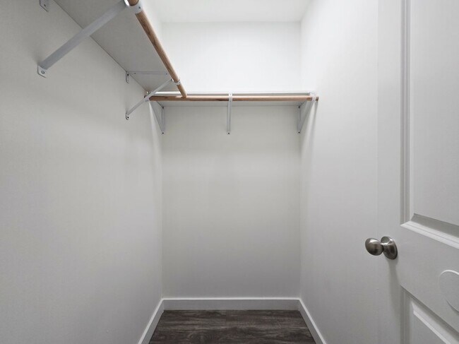Photo - 2529 Piering Dr