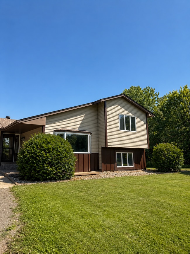Photo - 11770 Dellwood Rd N