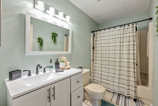 Photo - 197 Robertson Way Unit 917