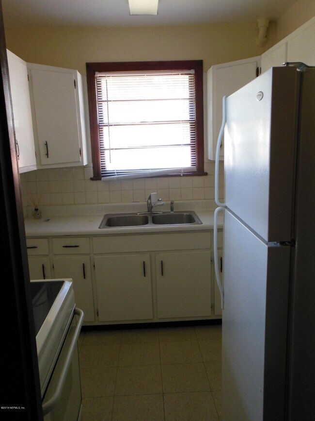 Photo - 7536 Epperson Ave