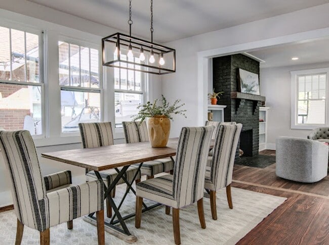 Photo - FULLY UPDATED - 4Bedroom on the Arkansas Side
