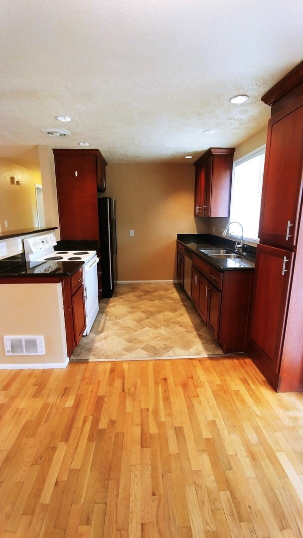 Photo - Three Bedroom Rambler in the North End!