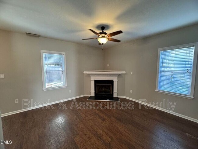 Photo - 4008 Landover Ln