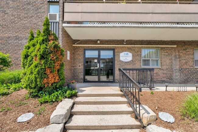 Photo - Park Tower Apartments