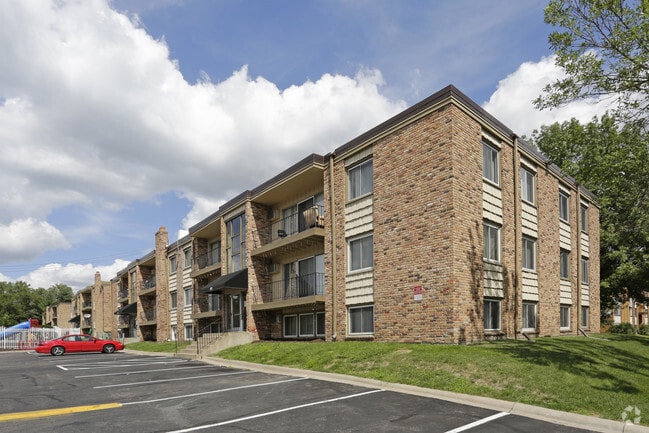 Wheelock Parkway Apartments
