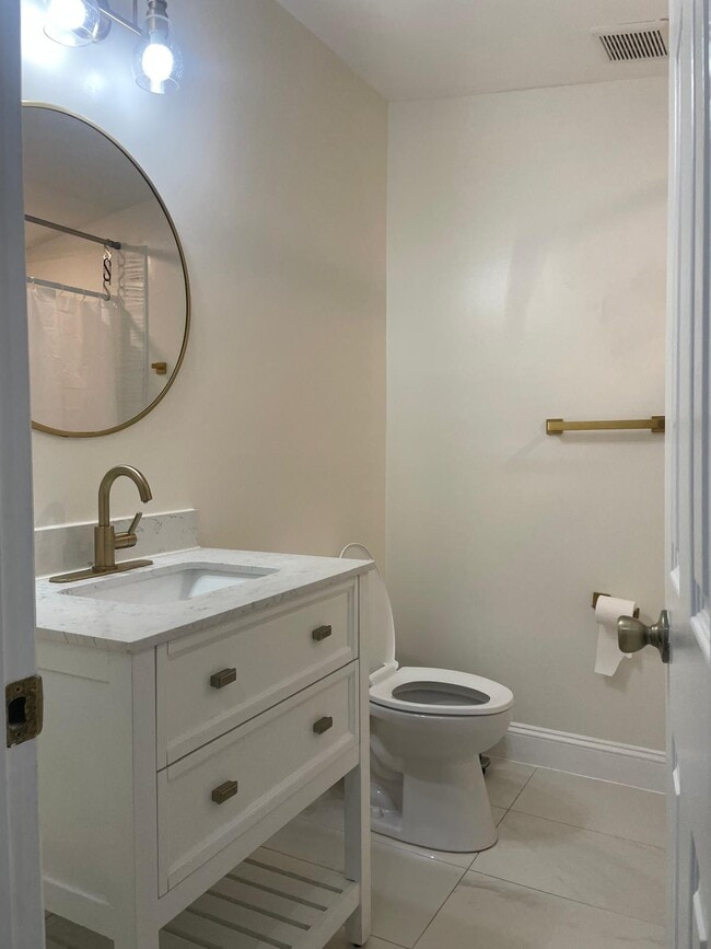 Photo - 6314 Foote St