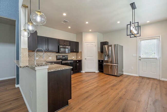 Photo - 3304 Ortman Dr