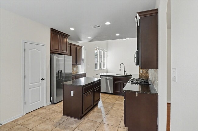 Building Photo - 99 Sagamore Ridge Pl