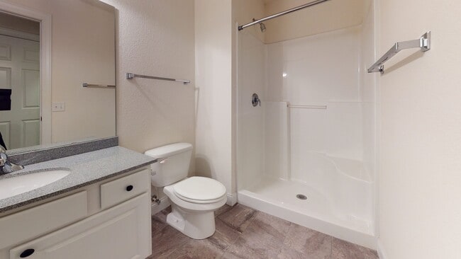 Delafield Woods Apartments