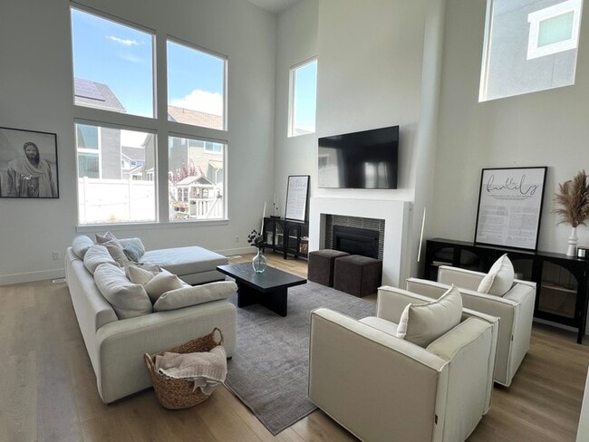Photo - 1516 W Stone Gate Dr
