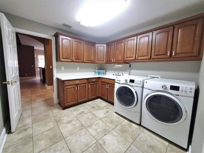 Photo - 1501 Limona Rd