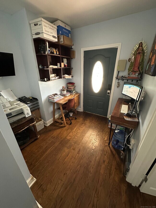 Photo - 16 Charron St Unit 1