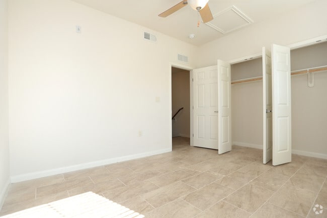 2BR, 1.5BA 1040 SF - 3rd Floor 1st Bedroom