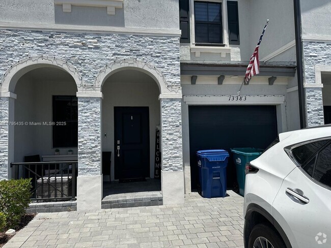 Building Photo - 13383 SW 287th Ter Rental