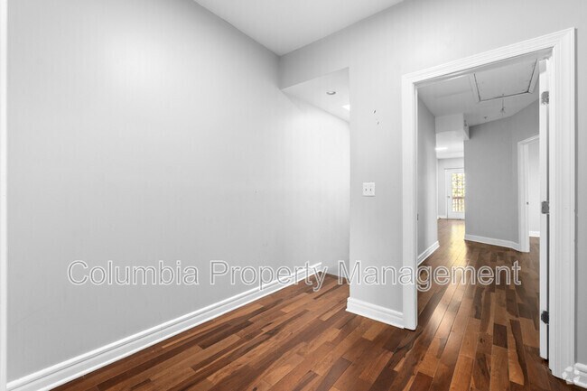 Building Photo - 1829 Providence St NE Rental