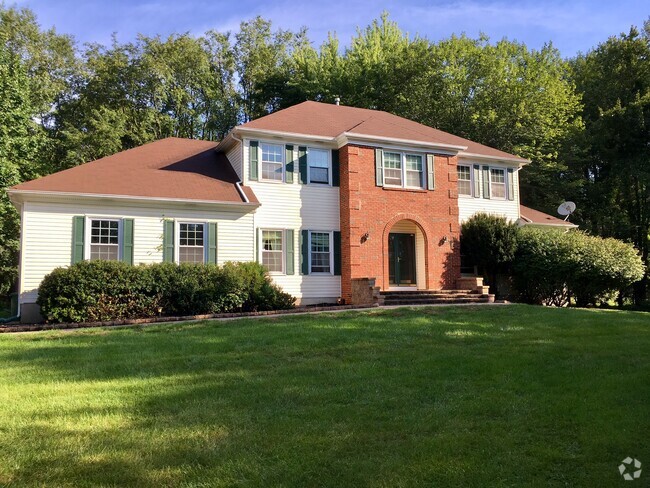 5 BR COLONIAL - 1124 Van Arsdale Dr Rental