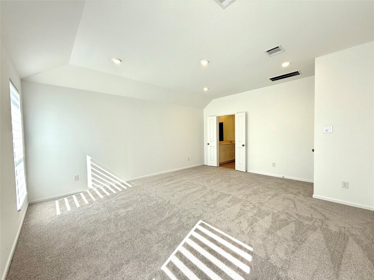 Photo - 3052 Harrier Dr