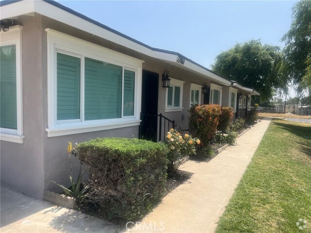 Building Photo - 22055 Newport Ave Rental