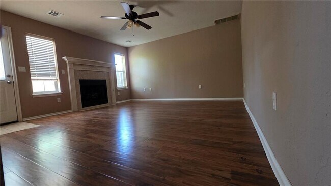 847 Rambling Oaks Dr