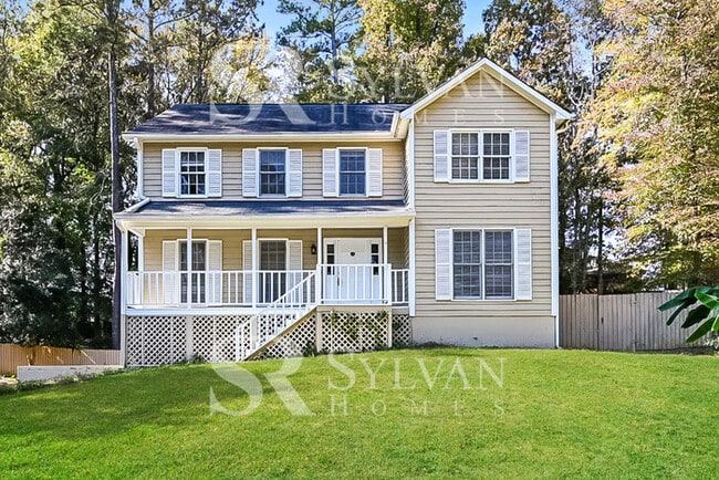 Photo - Welcome to this charming abode.