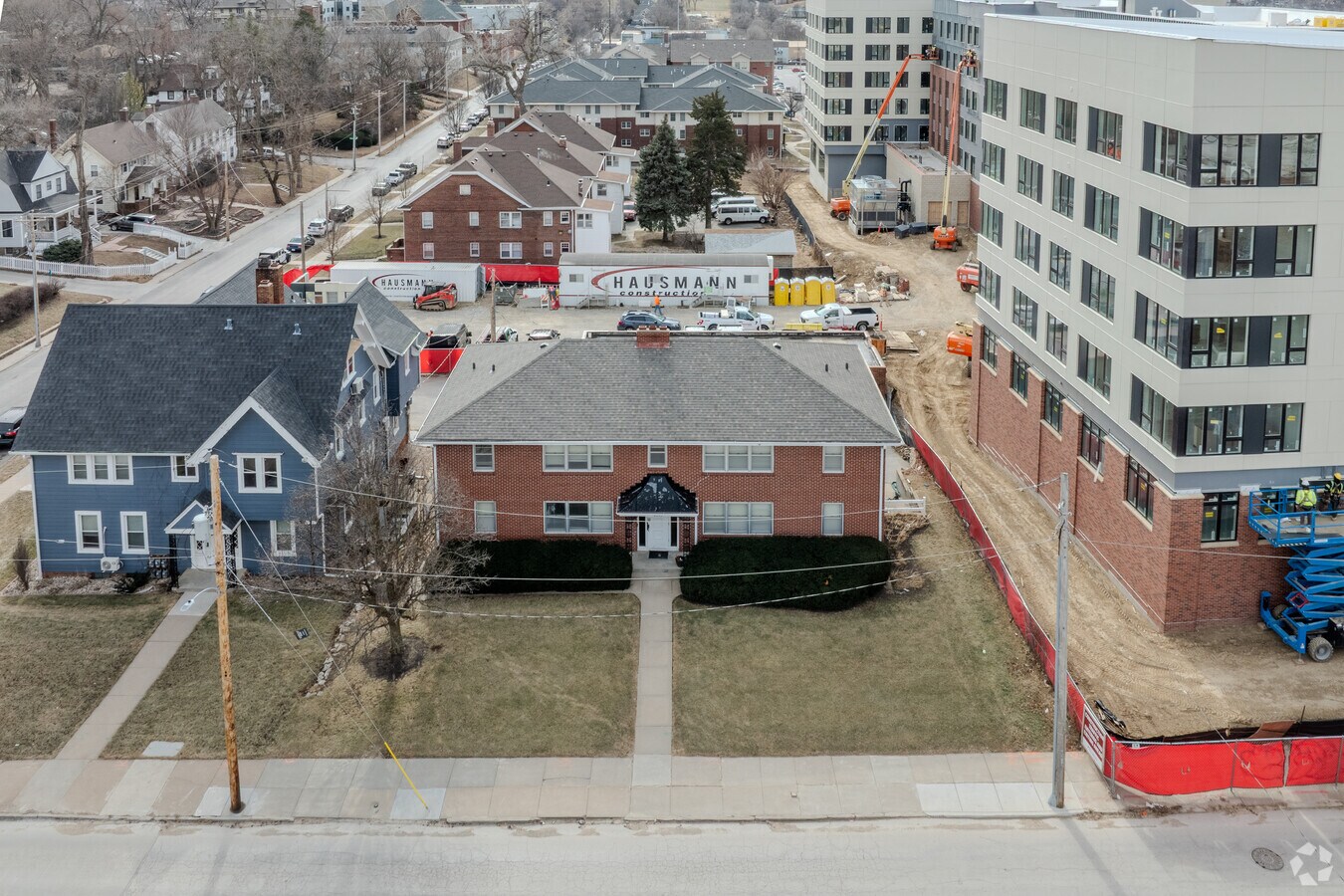 Dewey Apartments - Dewey Apartments