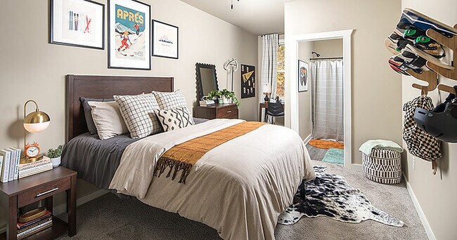 Model-Bedroom-01-Cottages-of-Boonee-Boone-NC-11