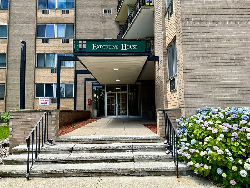 Photo - 1025 Hancock St