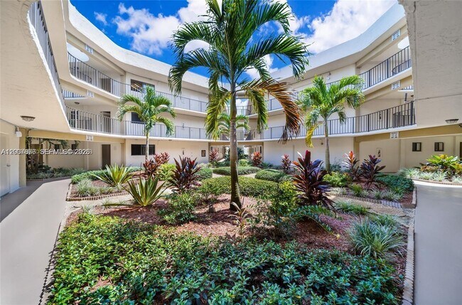 Photo - 8005 SW 107th Ave Unit 317