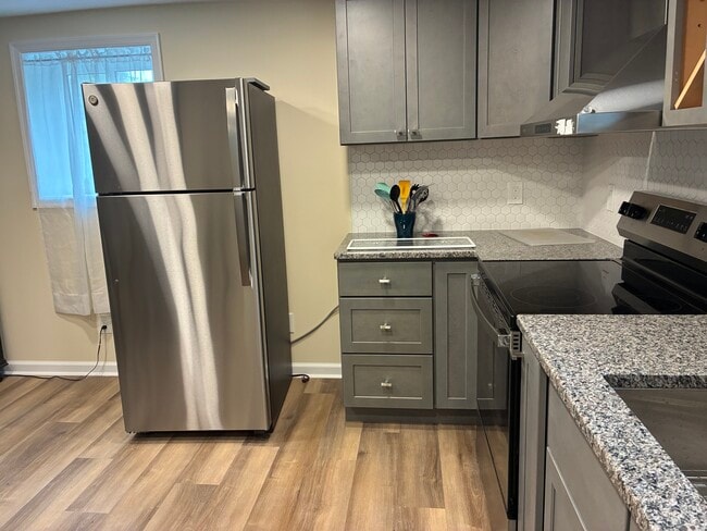 Photo - 1006 Willard Dr Unit Fully furnished apartment